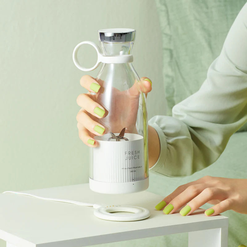 Portable Electric Blender and Juicer for Fresh Juice and Smoothies - Wireless Citrus Squeezer and Extractor